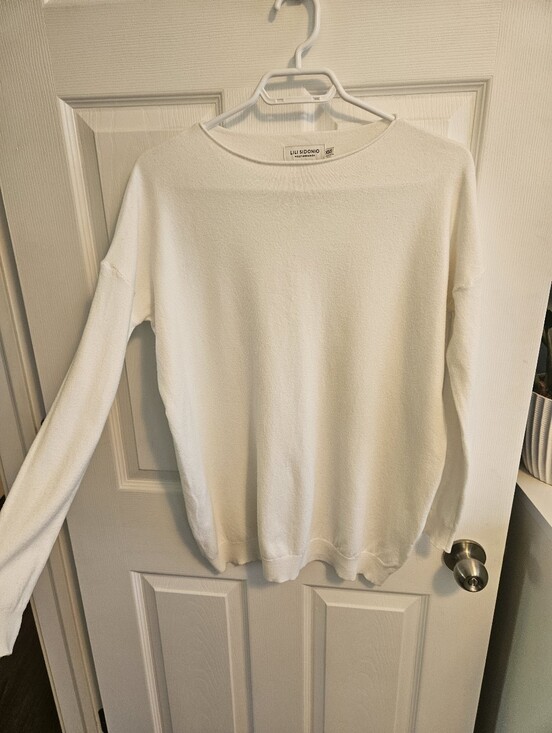 Molly Bracken Sweaters - Molly Bracken White Crew & Scoop Neck Sweater